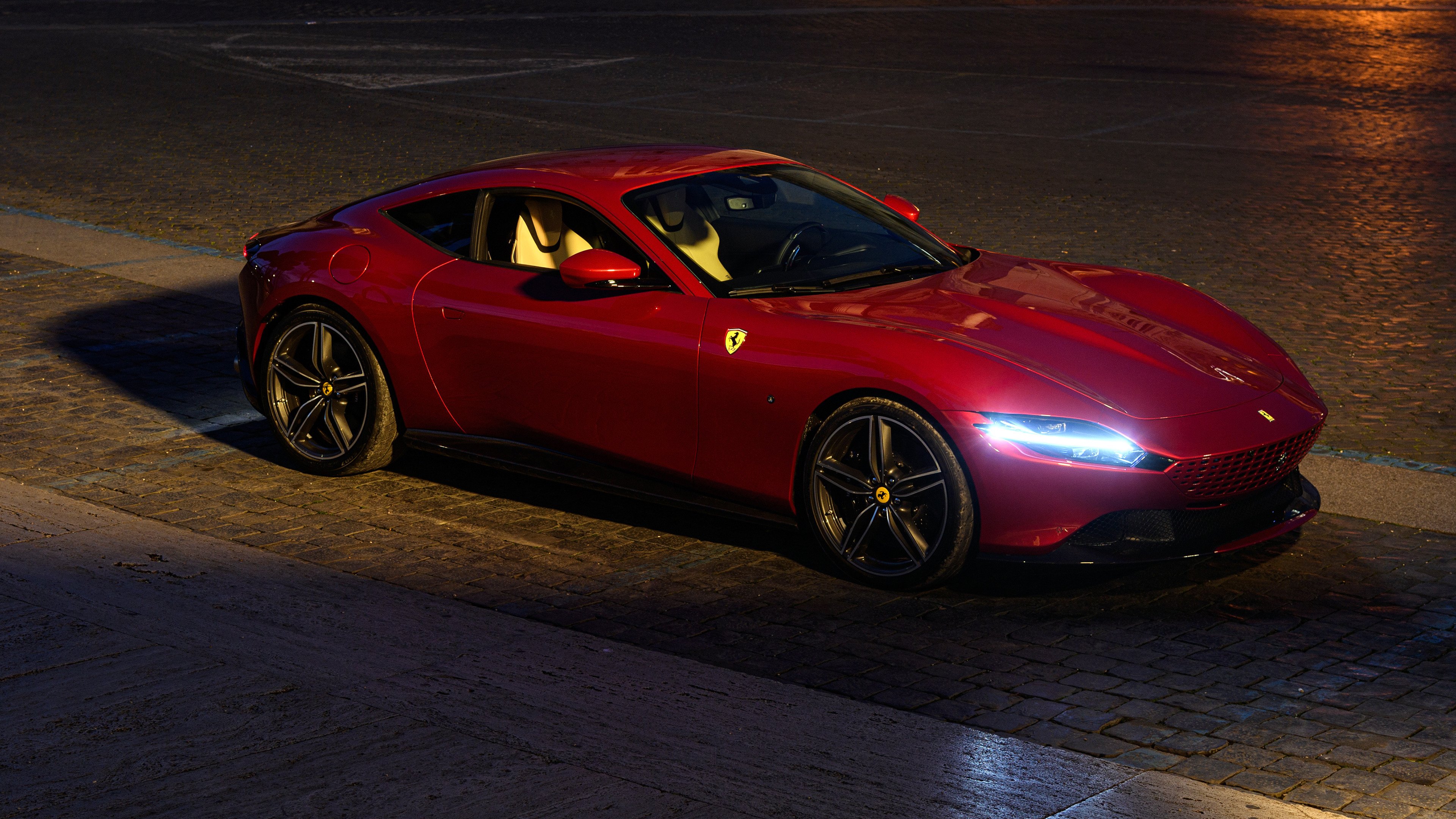 爱游戏娱乐-利物浦中场大师续写传奇，关键比赛屡建奇功，利物浦历史十大中场