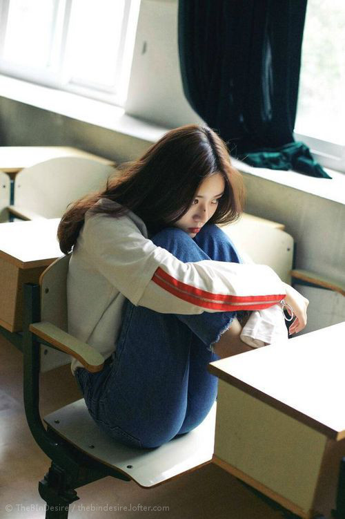 意大利在欧洲杯预选赛中2-1击败克罗地亚,锁定小组第一。,意大利队欧洲杯预选赛成绩