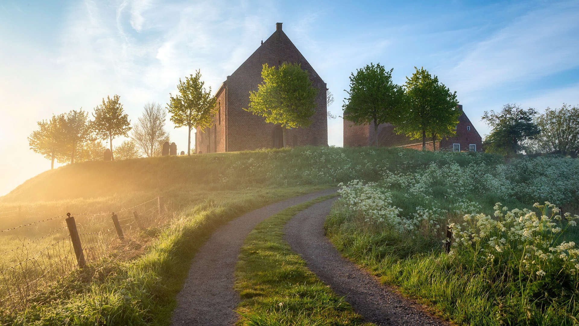 英超最后冲刺:精彩佳战不断袭来!,英超最后一轮看点