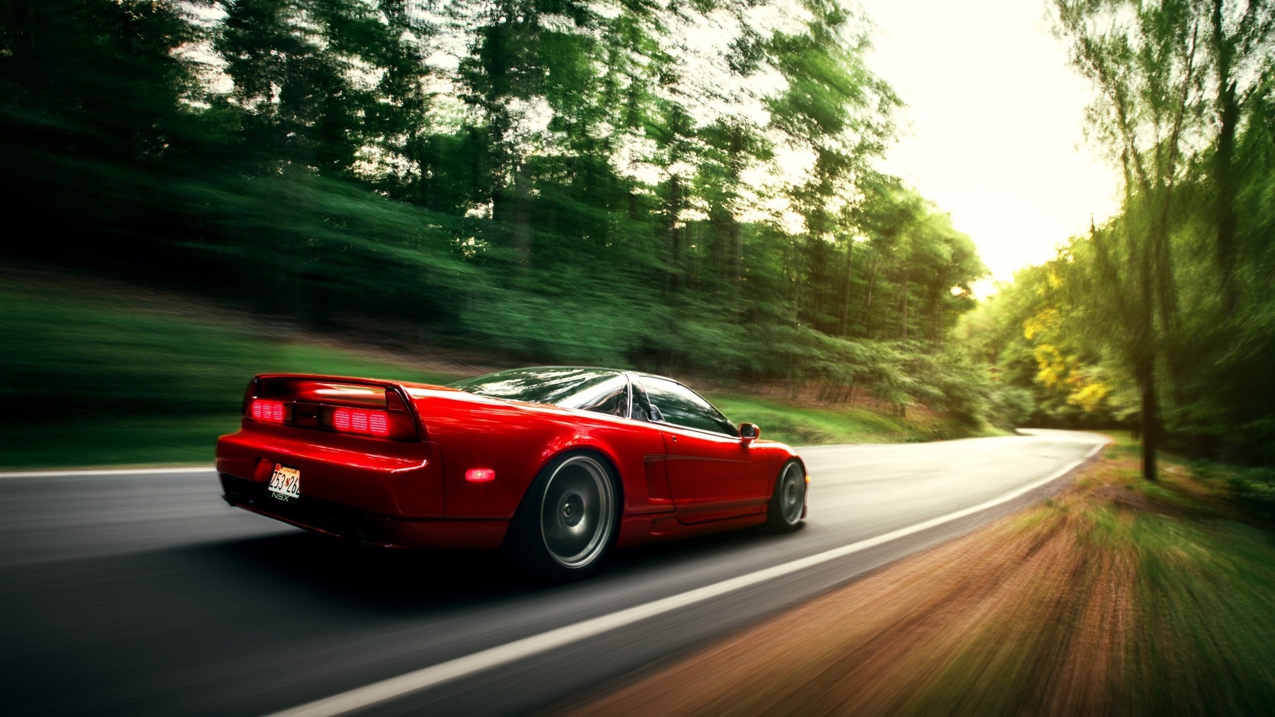 隆戈：凭借惊人的力量和速度，成为全黑队的超级边锋，隆戈斯干红葡萄酒价格