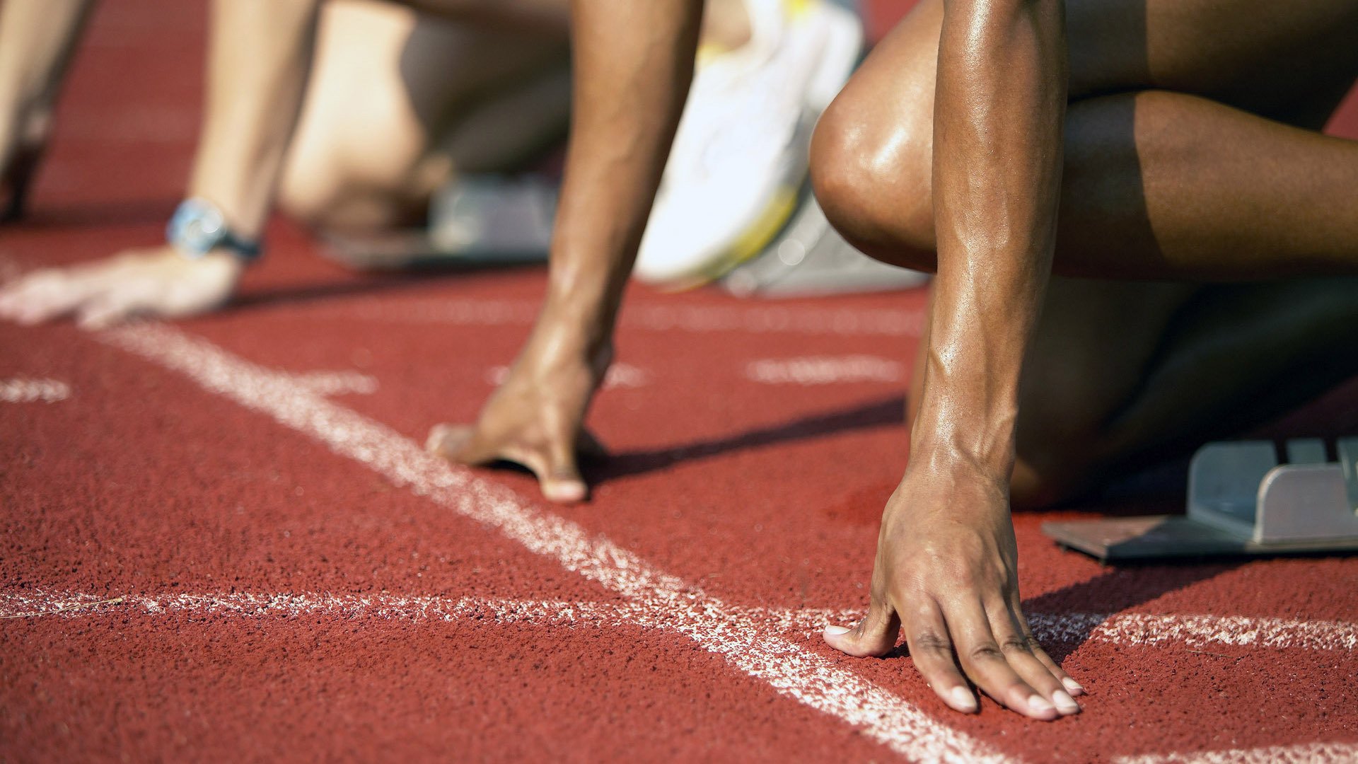 爱游戏体育在线赛事-《线上线下融合：混合赛事带来新体验》，线上线下融合的模式